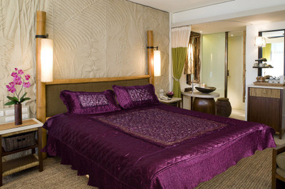 34% OFF on El Sandalo 144 TC Satin Double Printed Bedsheet(Pack of 1, Purple)