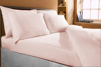 45% OFF on HandloomTrendz Cotton Double Solid Bedsheet(Pack of 1, Peach)