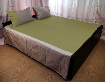 51% OFF on Tangia 400 TC Cotton Double Solid Bedsheet(Pack of 1, Dark Green, Brown)