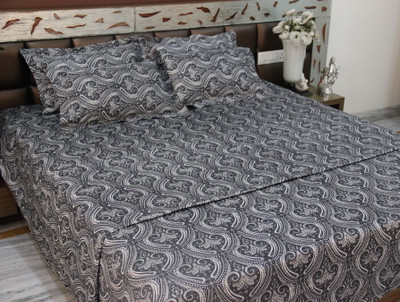 48% OFF on Snuggle Satin, Cotton Double Abstract Bedsheet(Pack of 1, Multicolor)