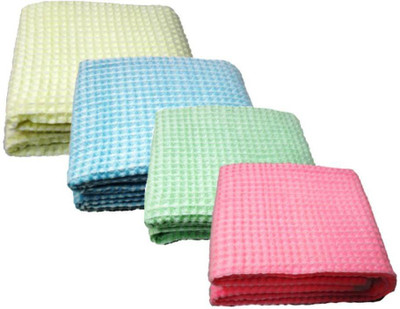

Brandonn Checkered  Top Sheet(Cotton, Multicolor