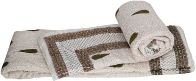 

Kaarigar Printed Double Comforter(Microfiber, Brown)