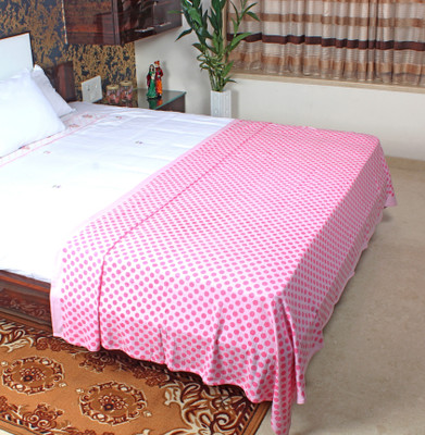 Mosgard Polka Single Blanket(Microfiber, Multicolor) Mosgard Polka Single Blanket(Microfiber, Multicolor)