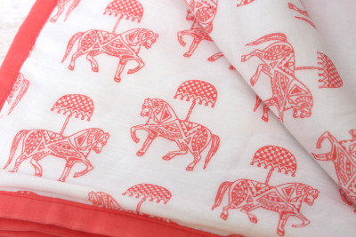 

Tura Turi Motifs  Blanket(Cotton, Pink, White