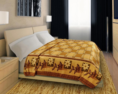 

Home Candy Checkered  Coral Blanket(Polyester, Beige