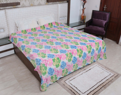 52% OFF on IndiWeaves Floral Double Comforter(Microfiber, Multicolor)