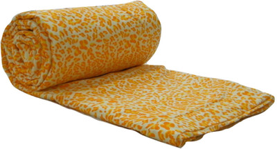 

Snuggle Abstract  Comforter(Polyester, Multicolor