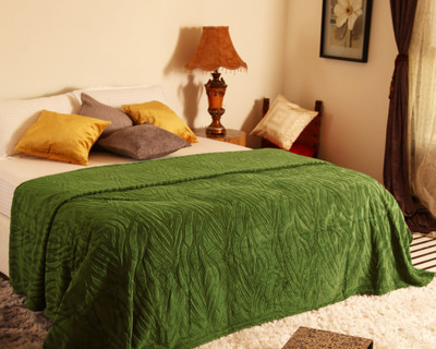 15% OFF on Zyne Plain Double Quilt, Comforter Green(1 Quilt) 15% OFF on Zyne Plain Double Quilt, Comforter Green(1 Quilt)