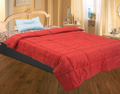 35% OFF on Zikrak Exim Checkered Single Quilt(Maroon)