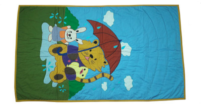 

Hugs N Rugs Embroidered  Comforter(Microfiber, Multicolor
