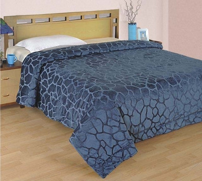 11% OFF on Zyne Abstract Single Quilt(Polyester, Blue)