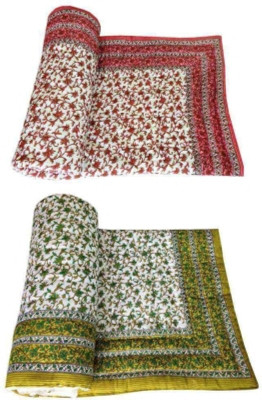 

Ruchi World Polka  Comforter(Microfiber, Multicolor