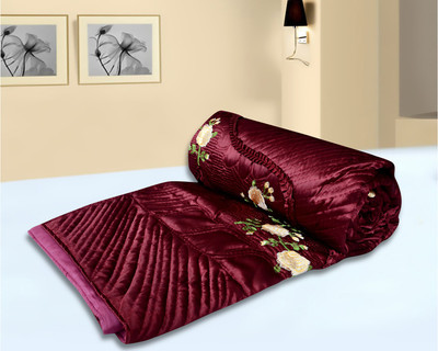 

El Sandalo Floral  Comforter(Microfiber, Maroon