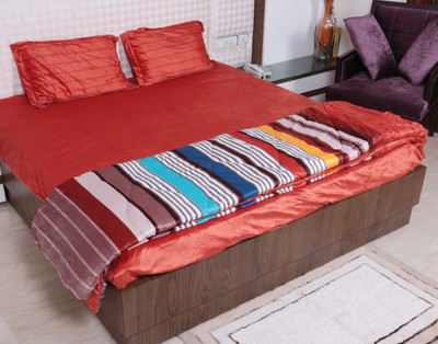 

IndiWeaves Striped Double Comforter(Microfiber, Multicolor)