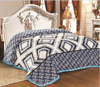 

Signature Checkered  Duvet(Cotton, Multicolor