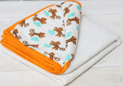 

Tura Turi Motifs  Crib Baby Blanket(Cotton, Multicolor