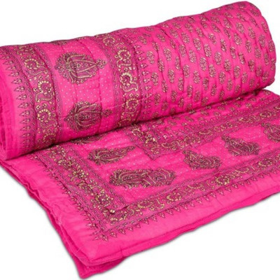 

Monil Floral  Comforter(Microfiber, Pink