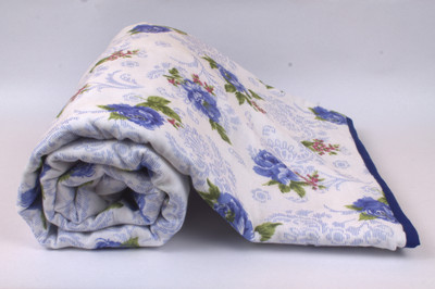 40% OFF on Aransa Checkered Single Comforter(Cotton, Multicolor) 40% OFF on Aransa Checkered Single Comforter(Cotton, Multicolor)