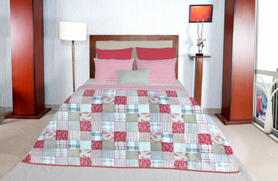 

Solaj Checkered Double Comforter(Cotton, Red Shades)
