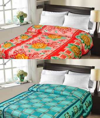 

Sanvi Traders Checkered Double Blanket(Microfiber, Light Blue)
