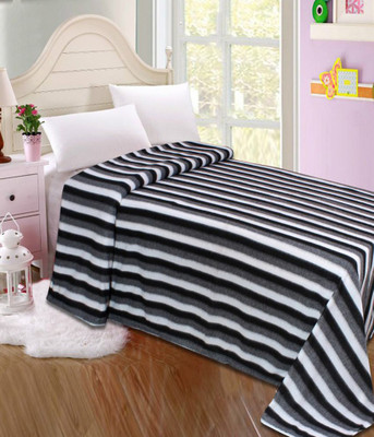 

Peponi Checkered  Coral Blanket(Poly Cotton, Multicolor