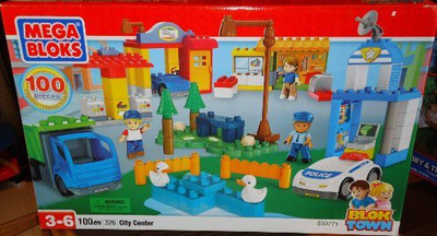 

Mega Bloks 326 City Center Town 100 Pieces(Multicolor)