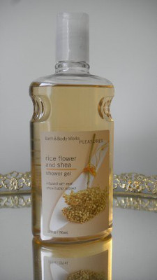 

Bath & Body Works Rice ower and Shea(295 ml)