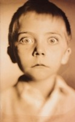 The Peculiar Memories of Thomas Penman(English, Paperback, Robinson Bruce)