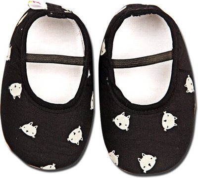 

Kidofy Booties(Toe to Heel Length - 13 cm Black)