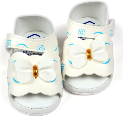 

Baby Bucket Booties(Toe to Heel Length - 12 cm White)