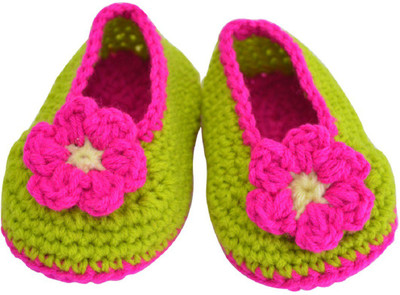 

Graykart Booties(Toe to Heel Length - 11 cm Pink,Green)
