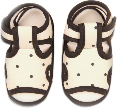 

Kidofy Booties(Toe to Heel Length - 12 cm White)