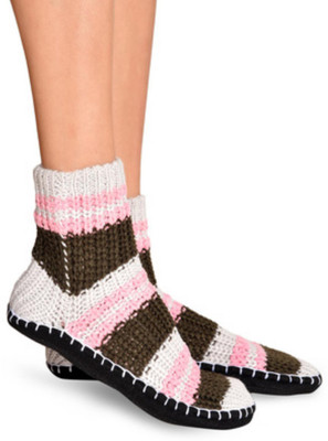

Senora LBT-4 WHITE D.GREEN Booties(Toe to Heel Length - 24 cm White)