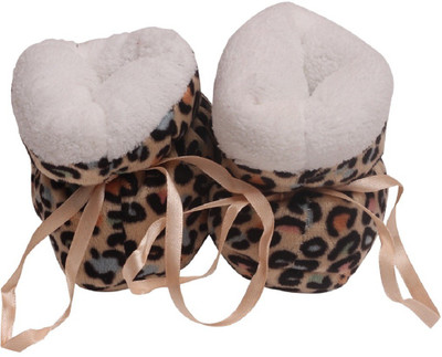 

Sir Michele "Sir Michele Light Brown super soft plush Baby Shoes/booties for winter season " Booties(Toe to Heel Length - 10 cm light brown)