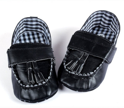 Baby Bucket Booties(Toe to Heel Length - 10 cm Black)