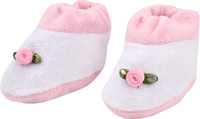 

MomToBe Booties(Toe to Heel Length - 9 cm Peach)