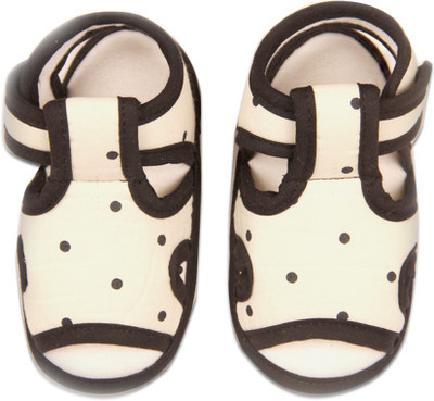 

Kidofy Booties(Toe to Heel Length - 13 cm White)