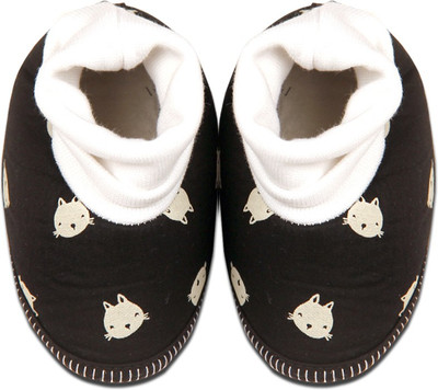 

Kidofy Booties(Toe to Heel Length - 13 cm Black)