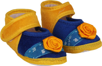

UC Booties(Toe to Heel Length - 12 cm Yellow)