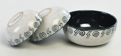 

Cultural Concepts Spiral Stoneware Bowl Set(Black, White, Pack of 3)