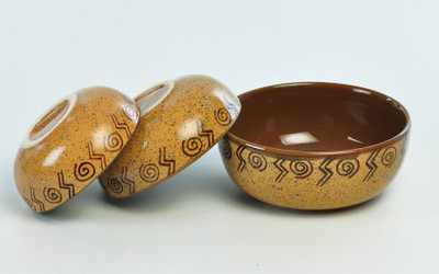 

Cultural Concepts Spiral Stoneware Bowl Set(Brown, Pack of 3)