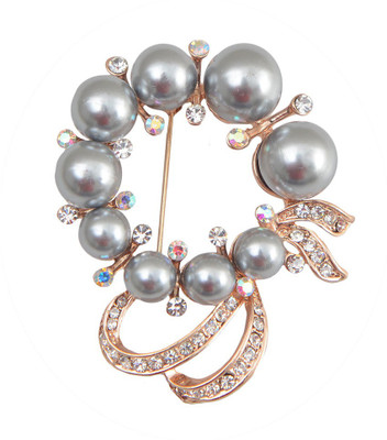 

Taj Pearl Designer Brooch(Gold)