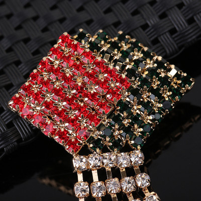 

Silver Shoppee Delightful Brooch(Gold, Green, Red)