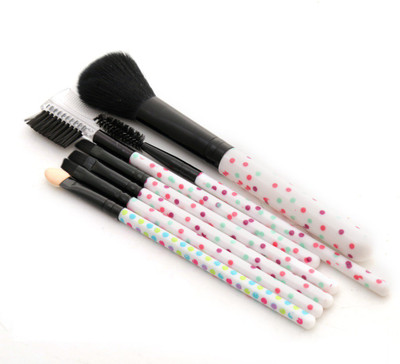 

Foolzy Set of 7 Make Up Brush Set(Pack of 7)