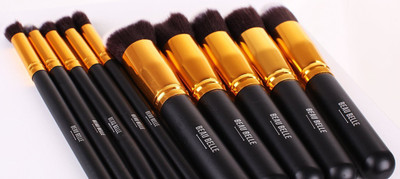 

Beau Belle Black/Gold Kabuki Makeup Kit - Make Up Brushes - Foundation Brush, Blush Brush, Concealer Brush, Bronzer Brush, Kabuki Brush - Makeup Bag - Makeup Case(Pack of 10)