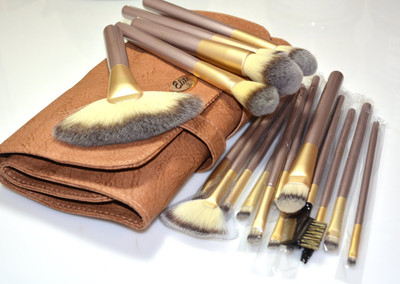

L.A. Minerals Makeup Brush Set(Pack of 18)
