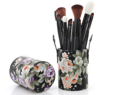

Foolzy Premium Makeup Brushes Kit With Leather Case(Pack of 12)