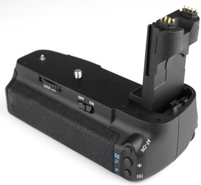 

Digitek C 7D Battery Grip