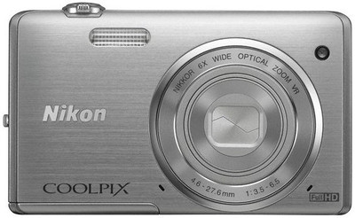 

Nikon S5200 Point & Shoot Camera(Silver)