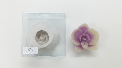 

Niral Industries Mirror Polished Silicone Candle Moulds